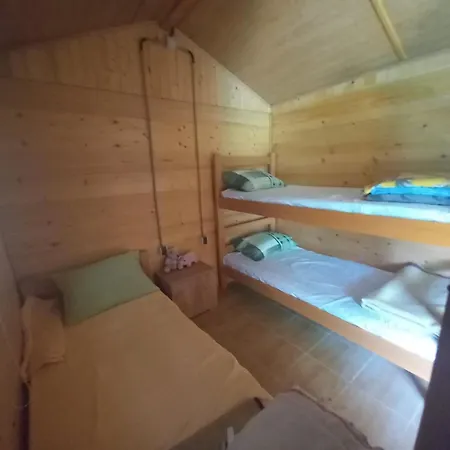 Gavrilovic アパート Martinci